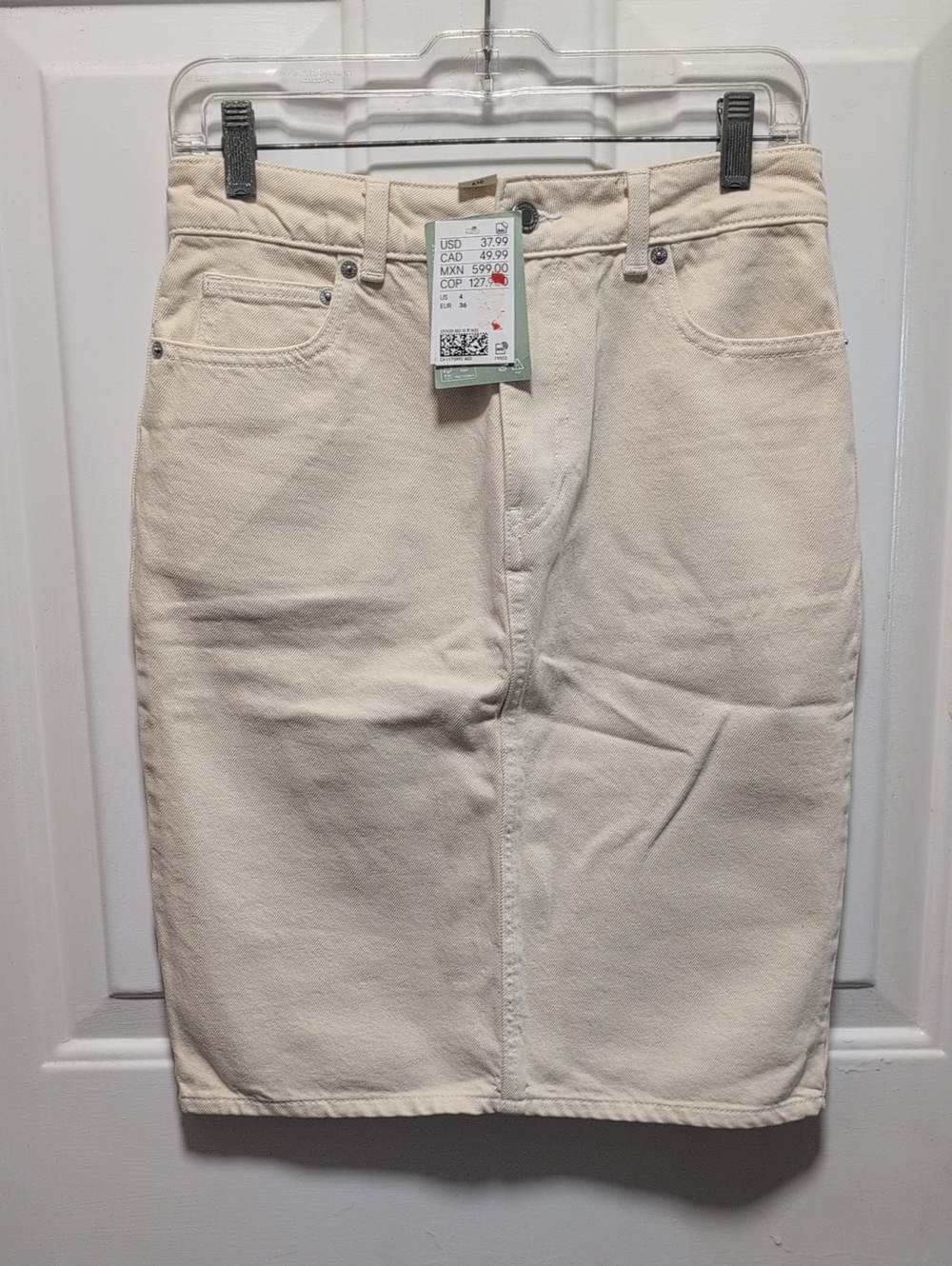 H&M Cream Pencil Skirt